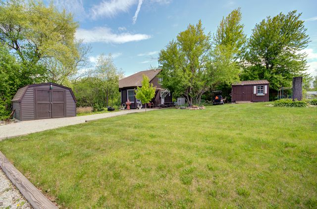 132 Fossil Lake Road, Wilmington, IL 60481