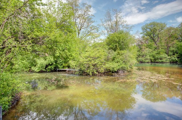 132 Fossil Lake Road, Wilmington, IL 60481