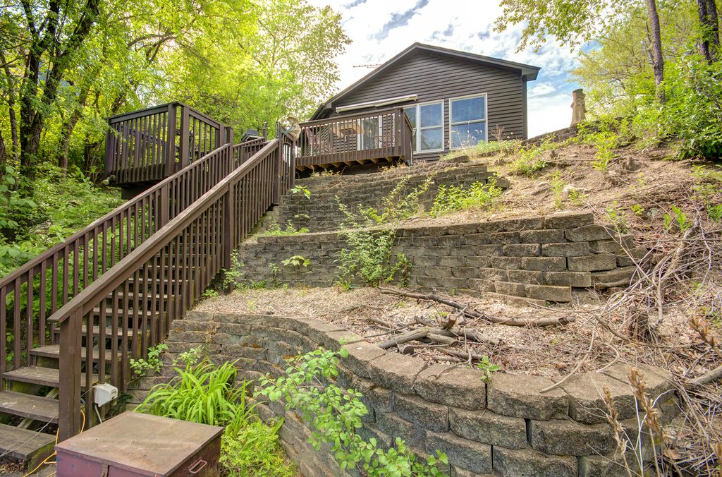 132 Fossil Lake Road, Wilmington, IL 60481