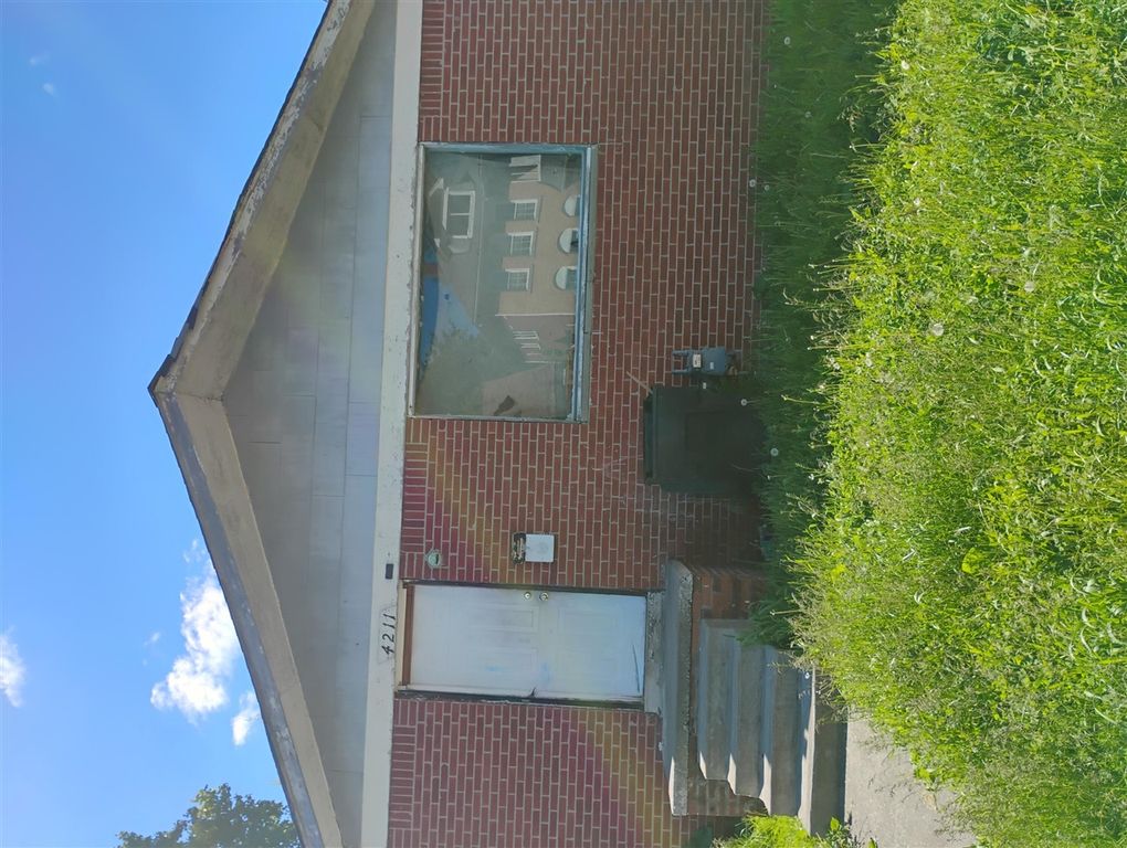 4211 Elmhurst, Detroit, MI 48204