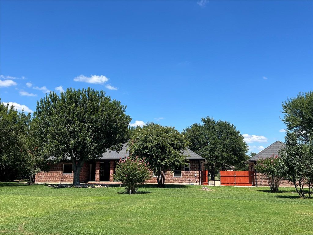117 Cotton Rows LN, Taylor, TX 76574