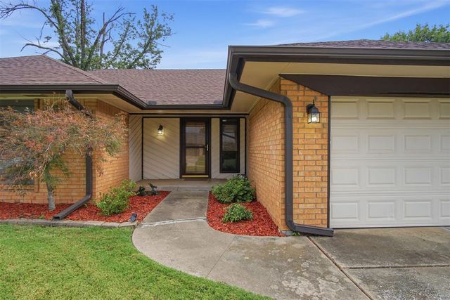 2412 Apple Way, Edmond, OK 73013