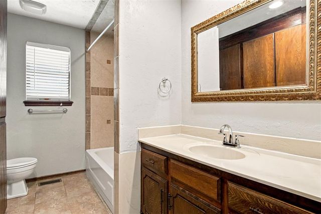 2412 Apple Way, Edmond, OK 73013