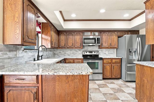 2412 Apple Way, Edmond, OK 73013