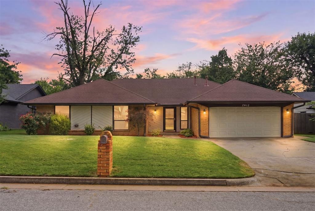 2412 Apple Way, Edmond, OK 73013