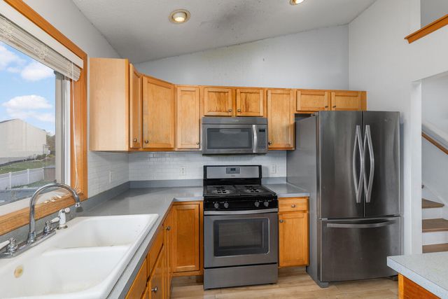 3711 Cedar Landing Drive, Grand Rapids, MI 49512