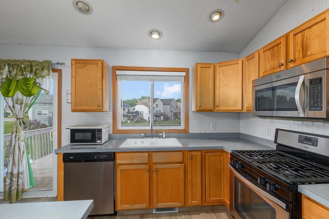 3711 Cedar Landing Drive, Grand Rapids, MI 49512