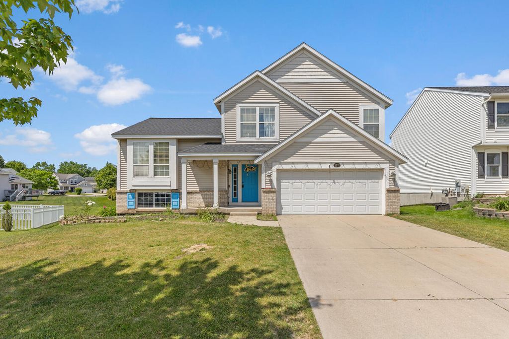 3711 Cedar Landing Drive, Grand Rapids, MI 49512