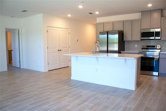 141 ADDLE HILL COURT, Deland, FL 32720