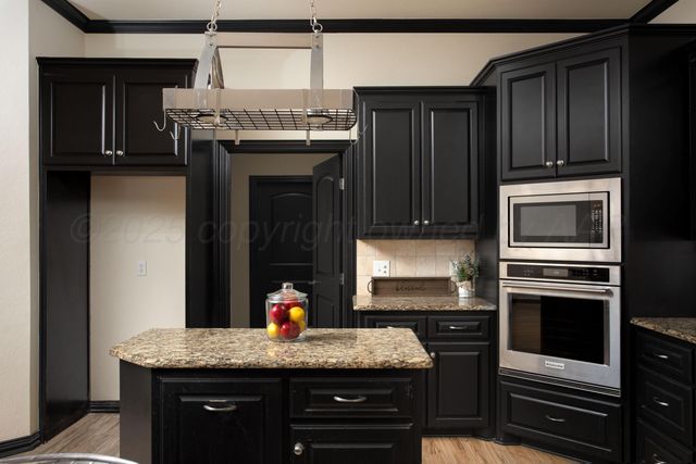 8001 RABURN Lane, Canyon, TX 79015