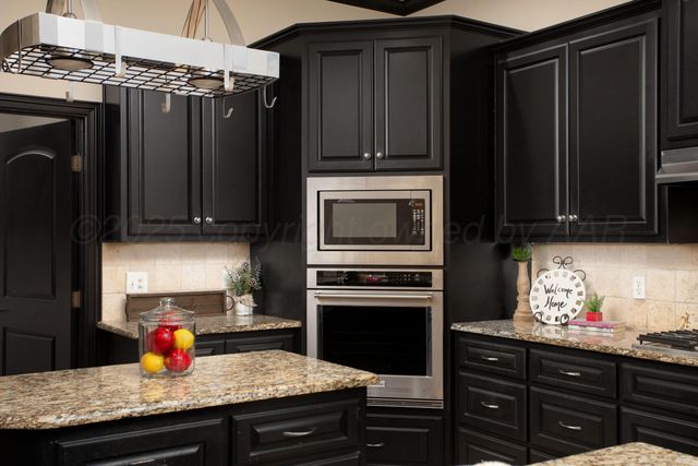 8001 RABURN Lane, Canyon, TX 79015