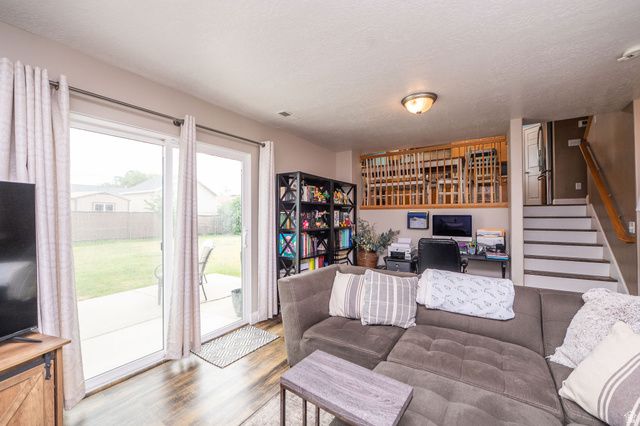 463 W 2125 N, Harrisville, UT 84414