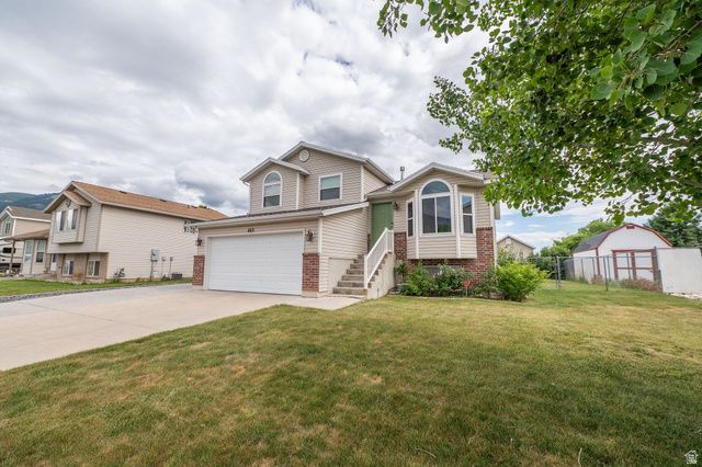 463 W 2125 N, Harrisville, UT 84414