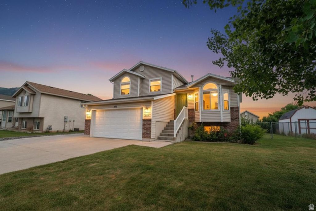 463 W 2125 N, Harrisville, UT 84414
