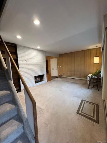 135 Sunrise Lane, Hempstead, NY 11756