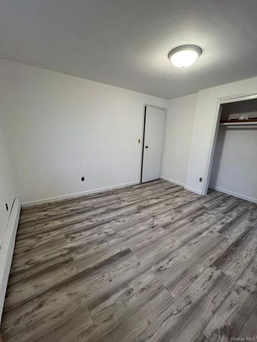 135 Sunrise Lane, Hempstead, NY 11756