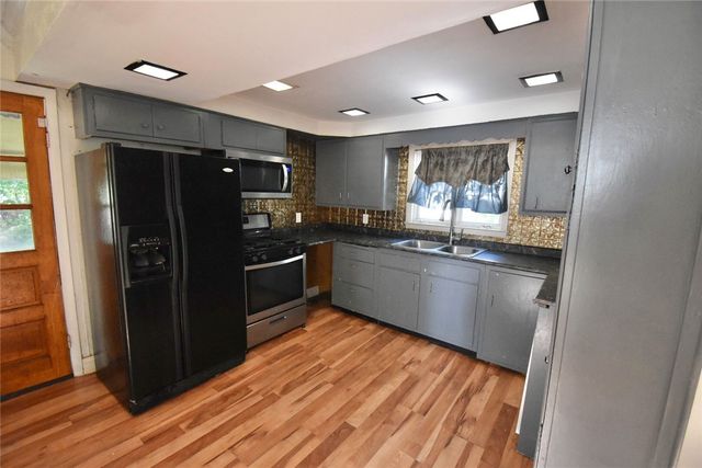 24 Rose Street, Geneva City, NY 14456