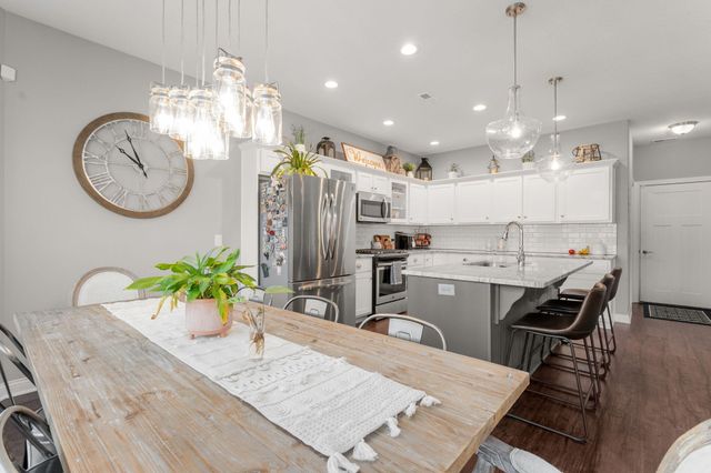 3805 Mandy Court, Warsaw, IN 46582