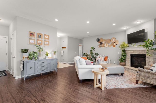 3805 Mandy Court, Warsaw, IN 46582