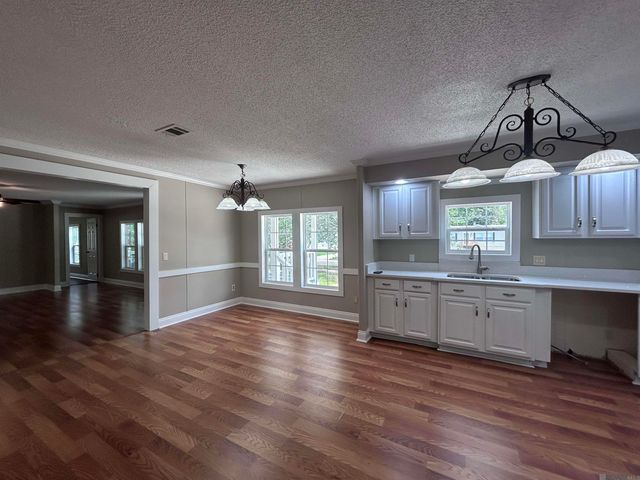 10000 Cochise Dr, Denham Springs, LA 70726