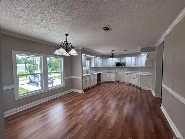 10000 Cochise Dr, Denham Springs, LA 70726