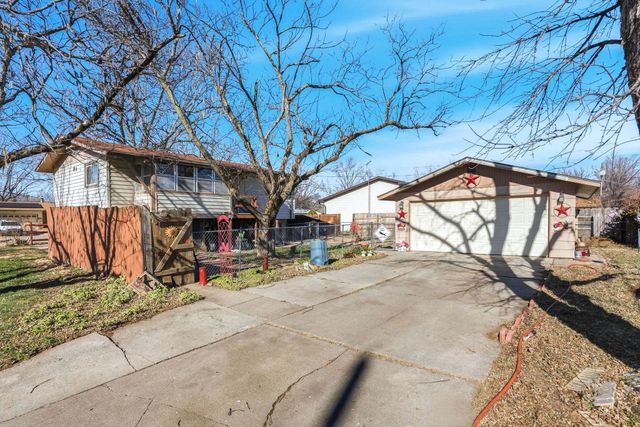 3054 S Gordon Ave, Wichita, KS 67217