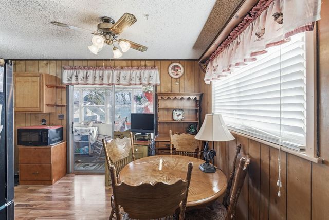 3054 S Gordon Ave, Wichita, KS 67217