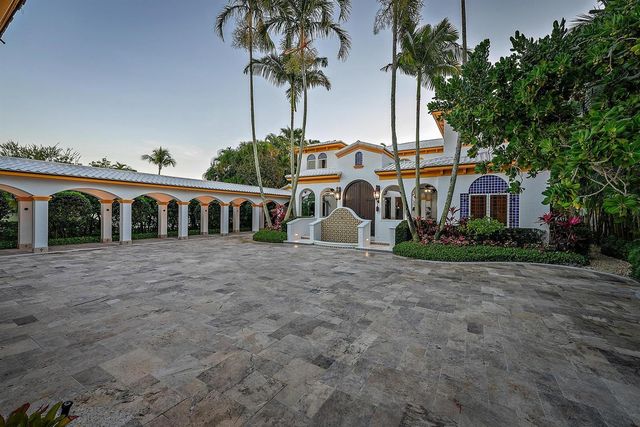 2929 Marys Way, Palm Beach Gardens, FL 33410