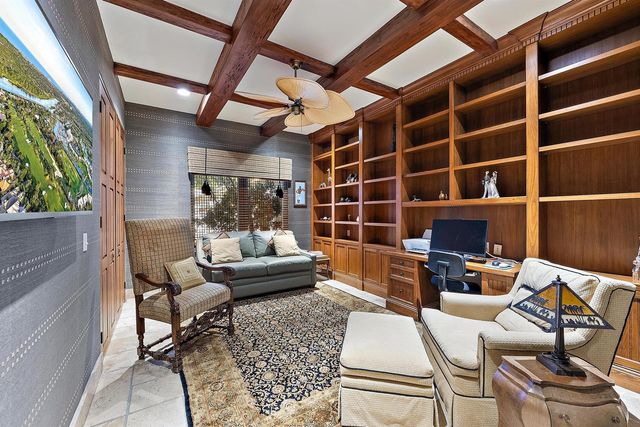 2929 Marys Way, Palm Beach Gardens, FL 33410