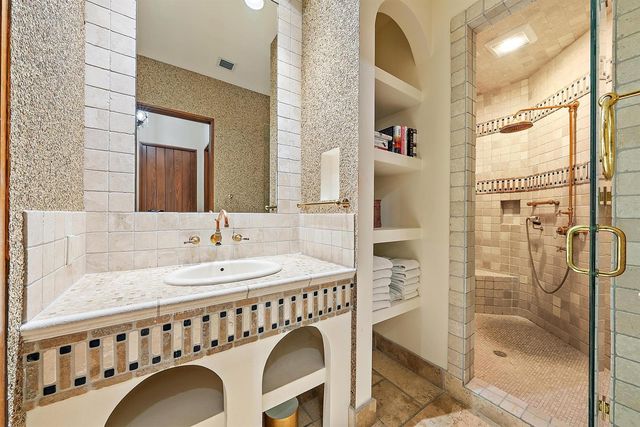 2929 Marys Way, Palm Beach Gardens, FL 33410