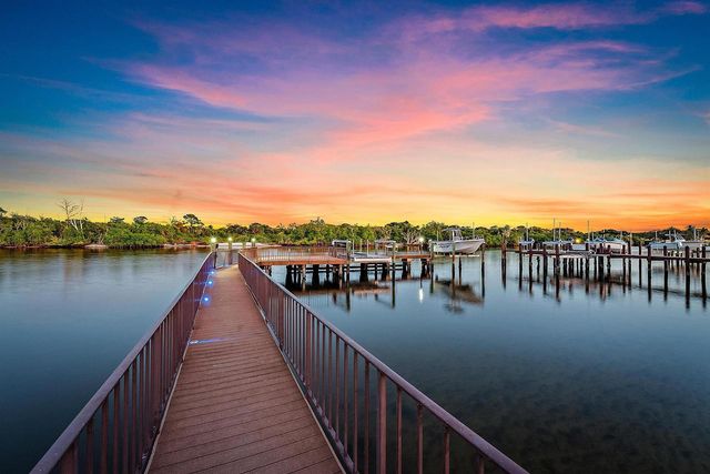 2929 Marys Way, Palm Beach Gardens, FL 33410