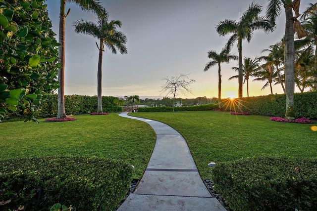 2929 Marys Way, Palm Beach Gardens, FL 33410
