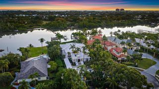 2929 Marys Way, Palm Beach Gardens, FL 33410