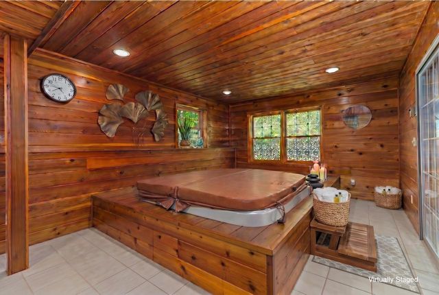 3731 NORTH VALLEY DRIVE, Wisconsin Rapids, WI 54494