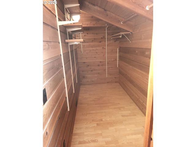 3054 HENDRICKS HILL Dr, Eugene, OR 97403