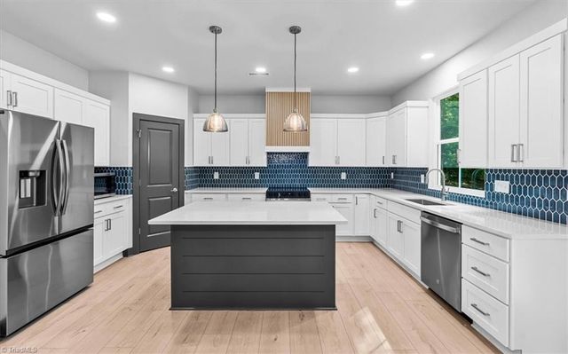 4926 Leinbach Drive, Winston-salem, NC 27106