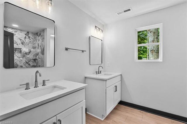 4926 Leinbach Drive, Winston-salem, NC 27106