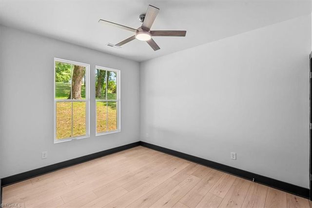 4926 Leinbach Drive, Winston-salem, NC 27106