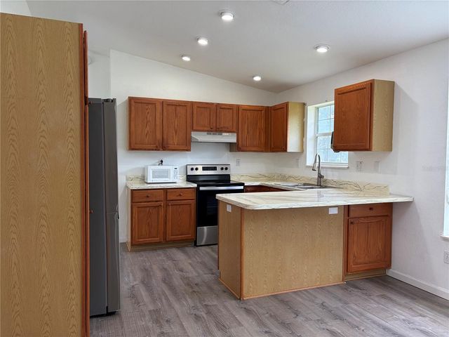 4706 COATS ROAD, Zephyrhills, FL 33541