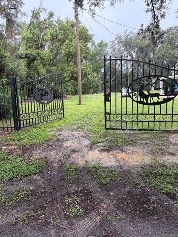 4706 COATS ROAD, Zephyrhills, FL 33541