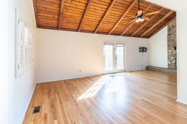 7 Broadway Street, Rossville, GA 30741