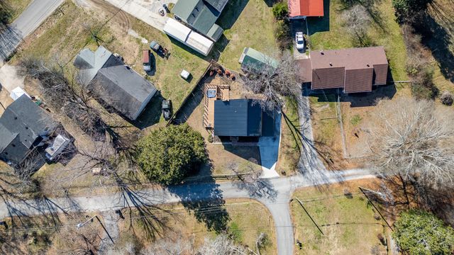 7 Broadway Street, Rossville, GA 30741