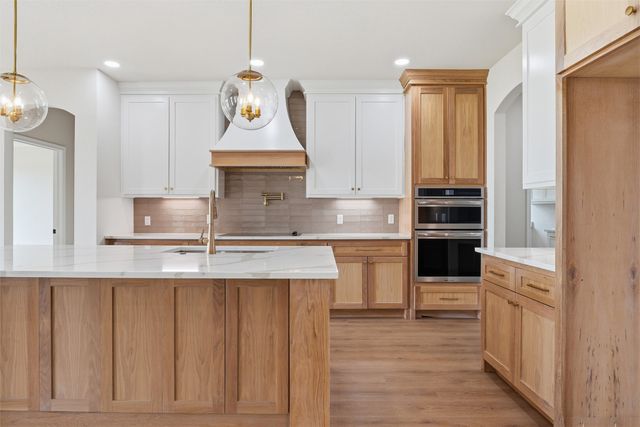 1333 Red Rock Road, Hewitt, TX 76643