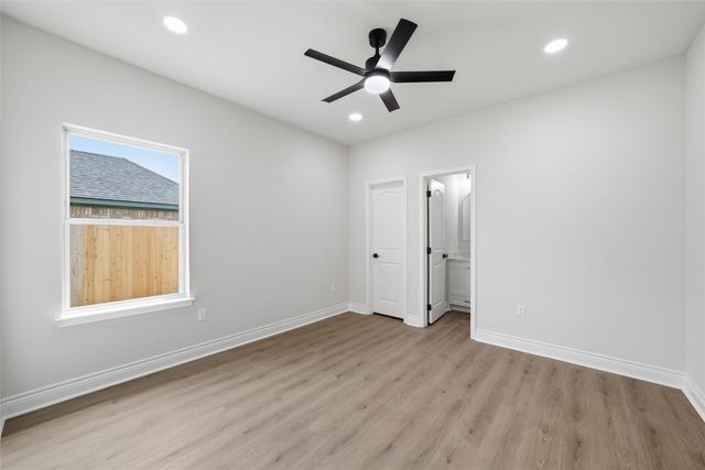 1333 Red Rock Road, Hewitt, TX 76643