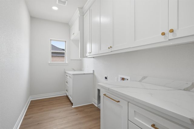 1333 Red Rock Road, Hewitt, TX 76643