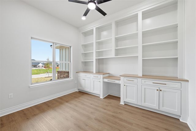 1333 Red Rock Road, Hewitt, TX 76643