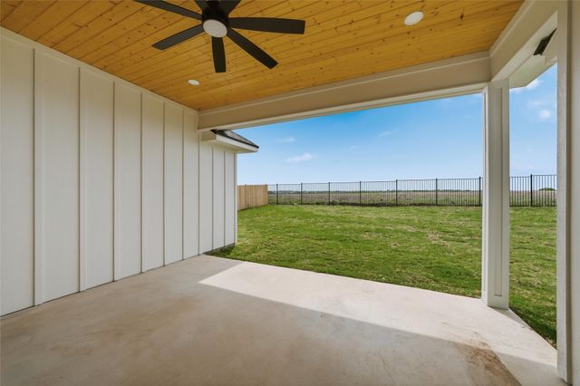 1333 Red Rock Road, Hewitt, TX 76643