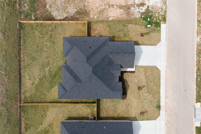 1333 Red Rock Road, Hewitt, TX 76643