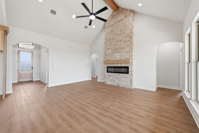 1333 Red Rock Road, Hewitt, TX 76643