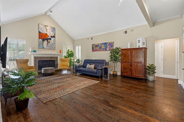 5931 Mapleshade Lane, Dallas, TX 75252